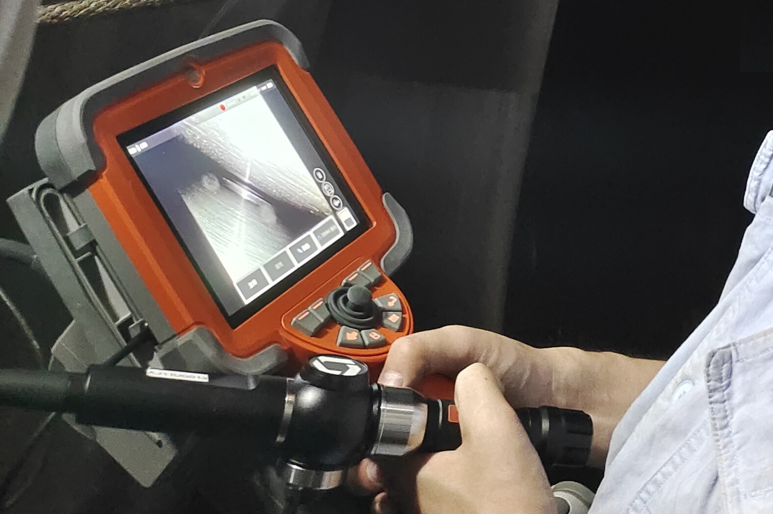 小口徑工業(yè)內(nèi)窺鏡，可靈活擺動(dòng)攝像頭的狹小空間目視檢查工具